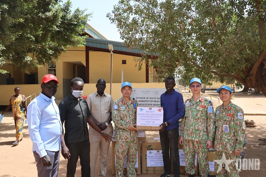 Vietnamese military doctors spread spirit of Vietnamese Doctors’ Day